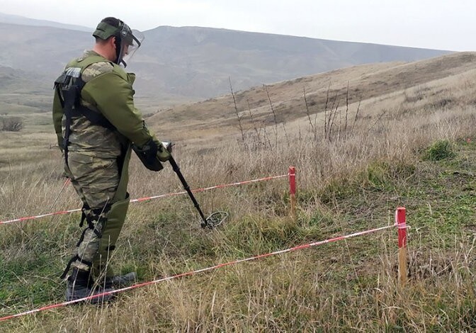 В Азербайджан завезут новое оборудование для разминирования