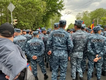 В Ереване задержали уже более 200 участников протестной акции